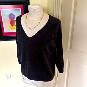 Jeanne Pierre- PL dark grey v-neck sweater 100% cotton